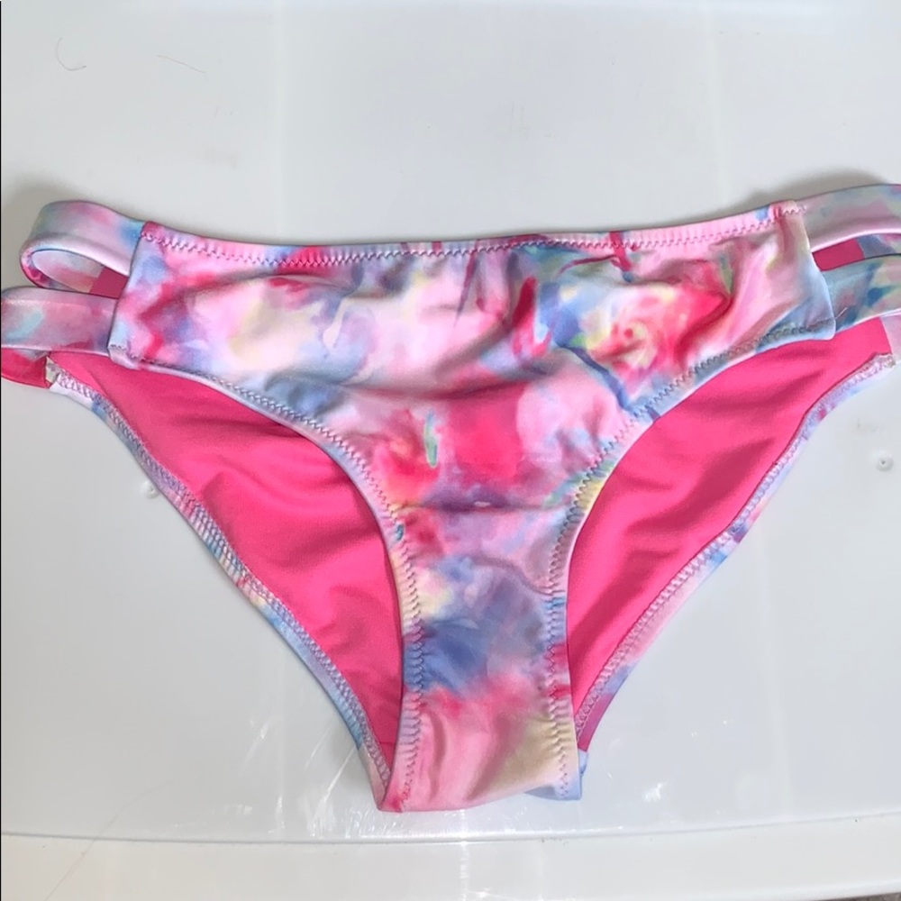 Tie dye bikini bottoms!